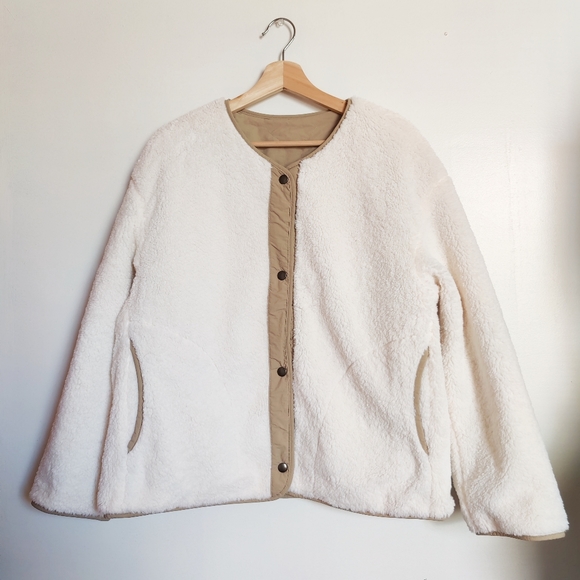 Uniqlo Reversible Quilted Sherpa Jacket - Picture 3 of 4